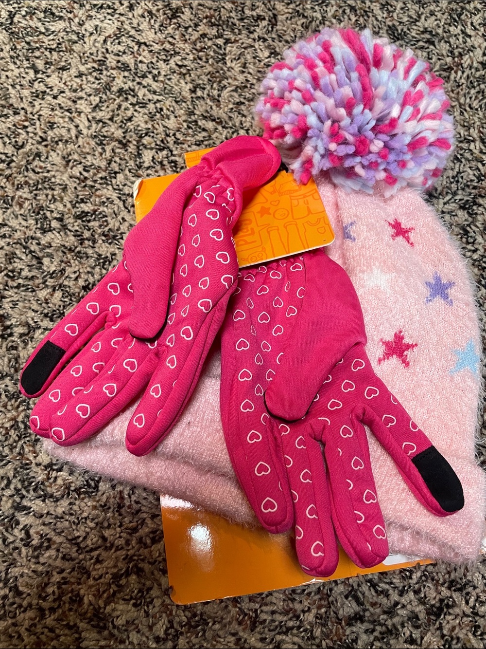 Kids Pink Star Pom Pom Beanie with Matching Hot Pink Gloves L/XL NWT - Picture 2 of 4